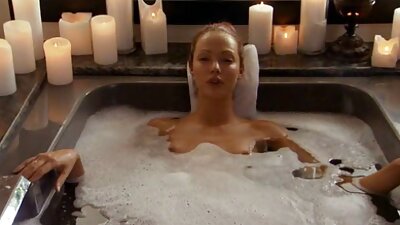 Mladi zaposlenik prvi put u svom uredu šefa MILF-a